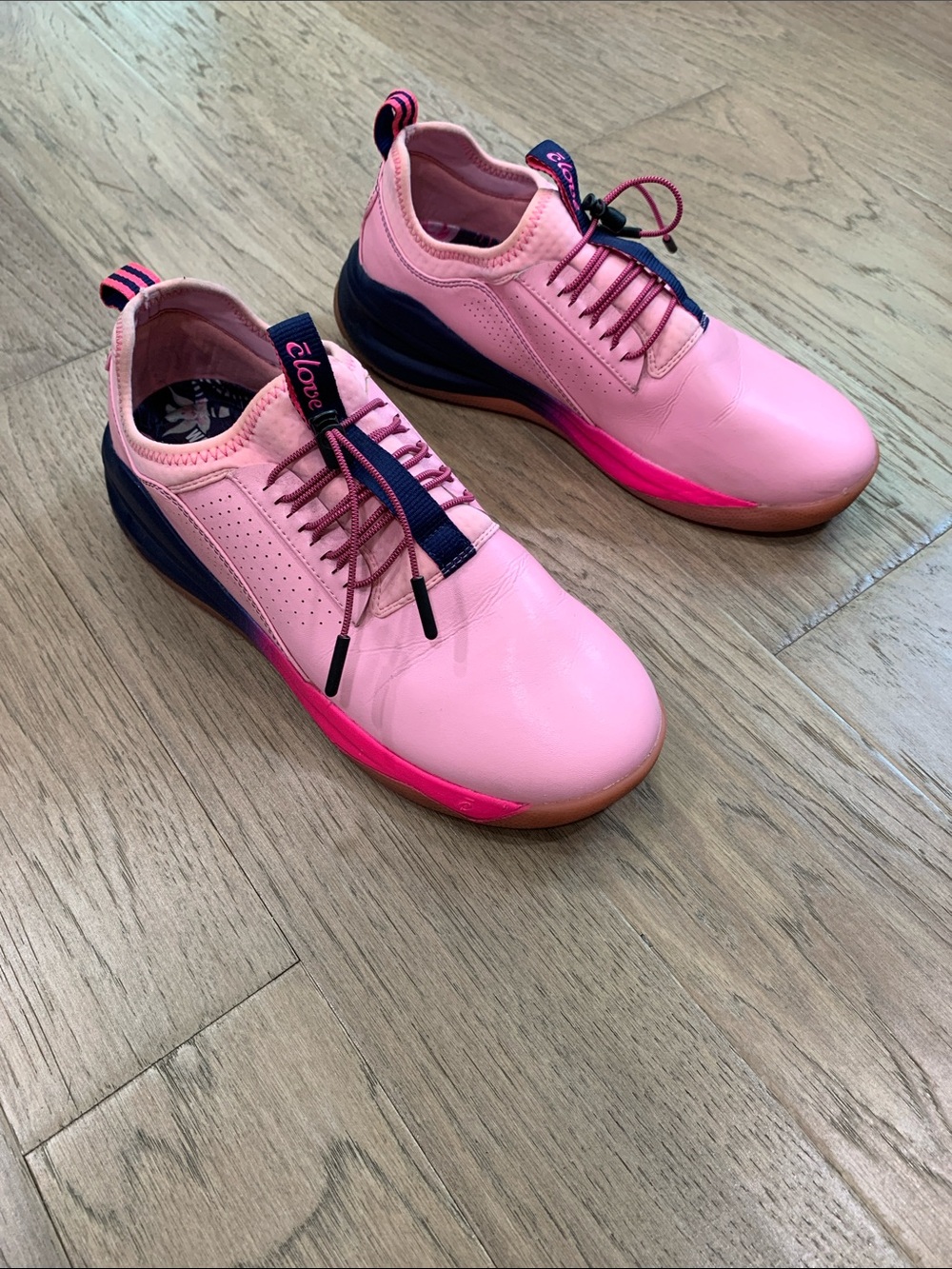 Clove Classic Miami Nights Nursing Shoes Size 10